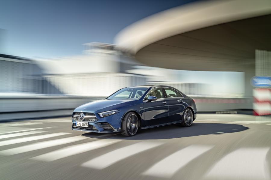  Mercedes-AMG A35 4Matic Sedan (V177) 2019 года  (WW) (фото 4 из 25)